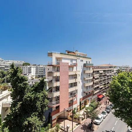 Apartment Neptune Apartment Antibes *